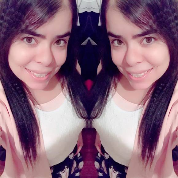 Meet your Posher, Sabrina - Picture 1 of 1